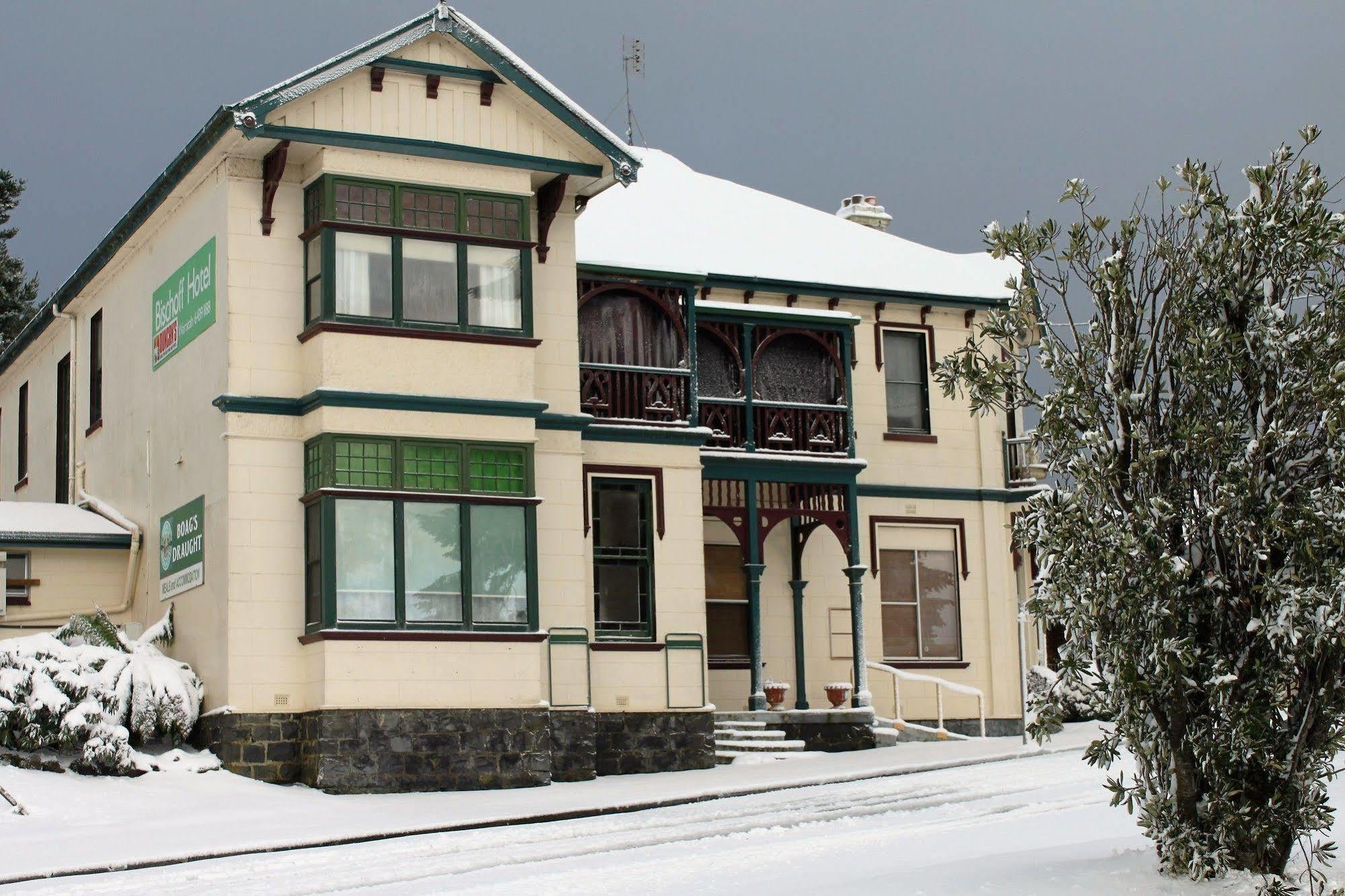 Bischoff Hotel Waratah Buitenkant foto
